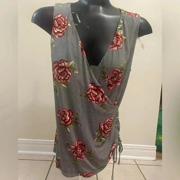 2 for $20 MELANIE LYNE TOP - Picture 3 of 7